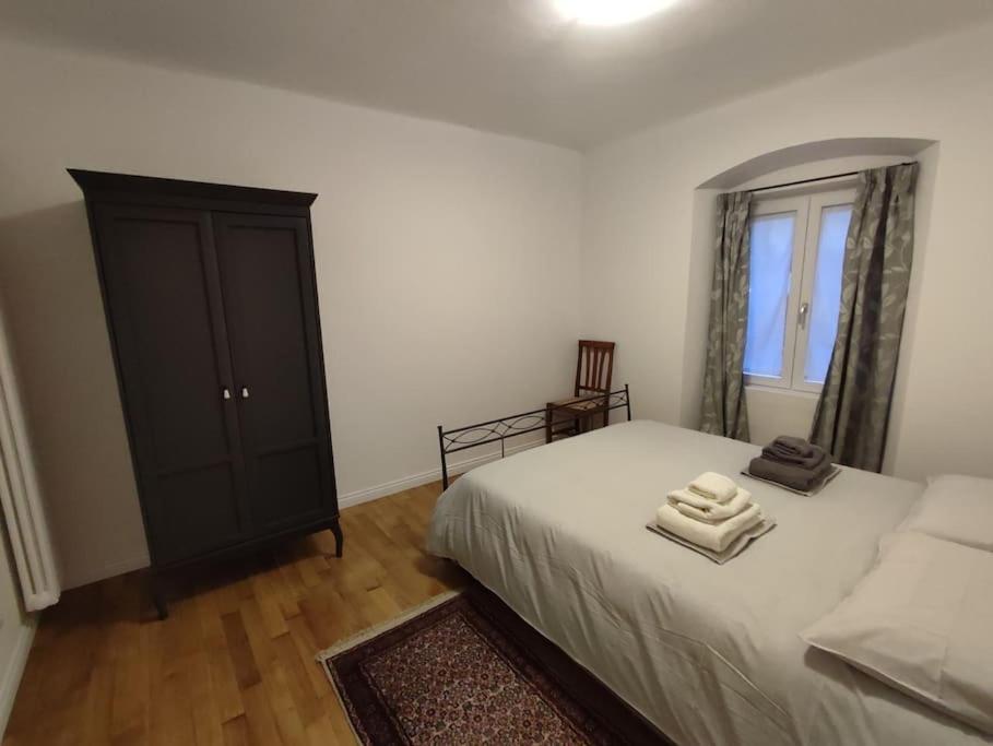 Casa Renova, Intero Appartamento, 2 Camere, Max 4 Ospiti, Trieste Zona Storica Bagian luar foto