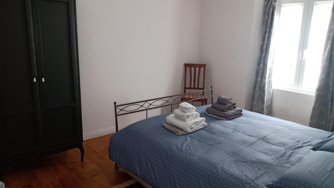 Casa Renova, Intero Appartamento, 2 Camere, Max 4 Ospiti, Trieste Zona Storica Bagian luar foto
