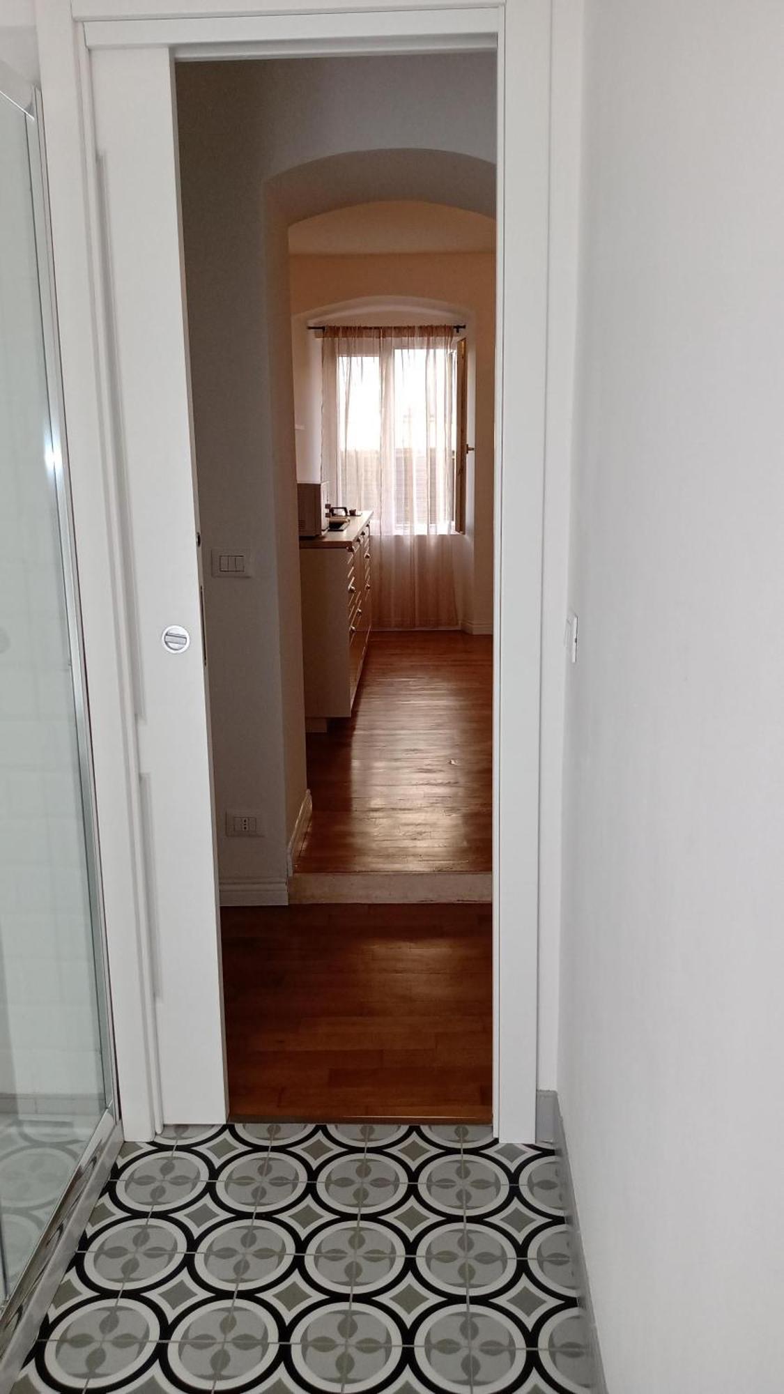Casa Renova, Intero Appartamento, 2 Camere, Max 4 Ospiti, Trieste Zona Storica Bagian luar foto